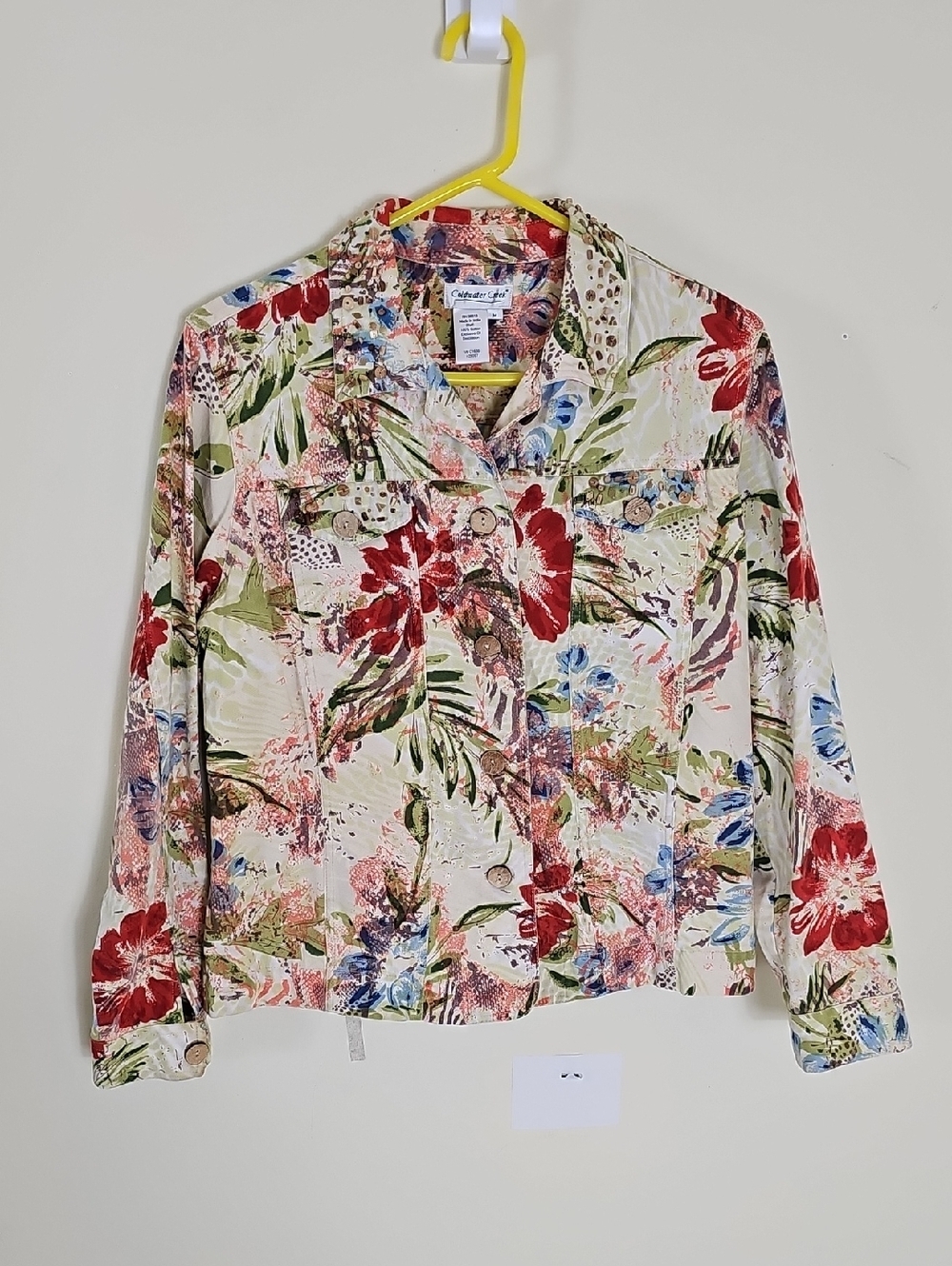 Coldwater Creek Floral Cream Jean Jacket with Red & Blue Accents Size M